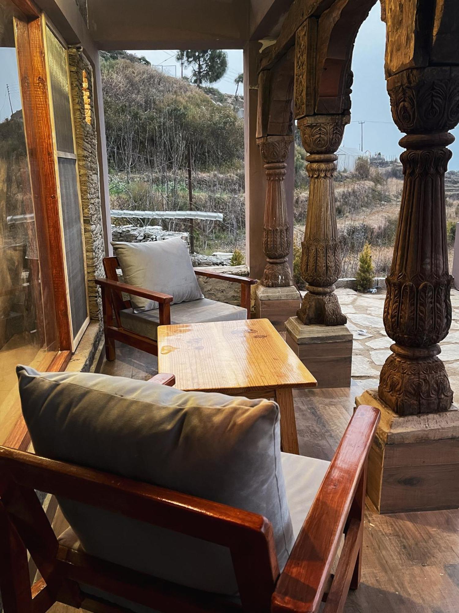 Bsr Farms Resort Pauri ภายนอก รูปภาพ