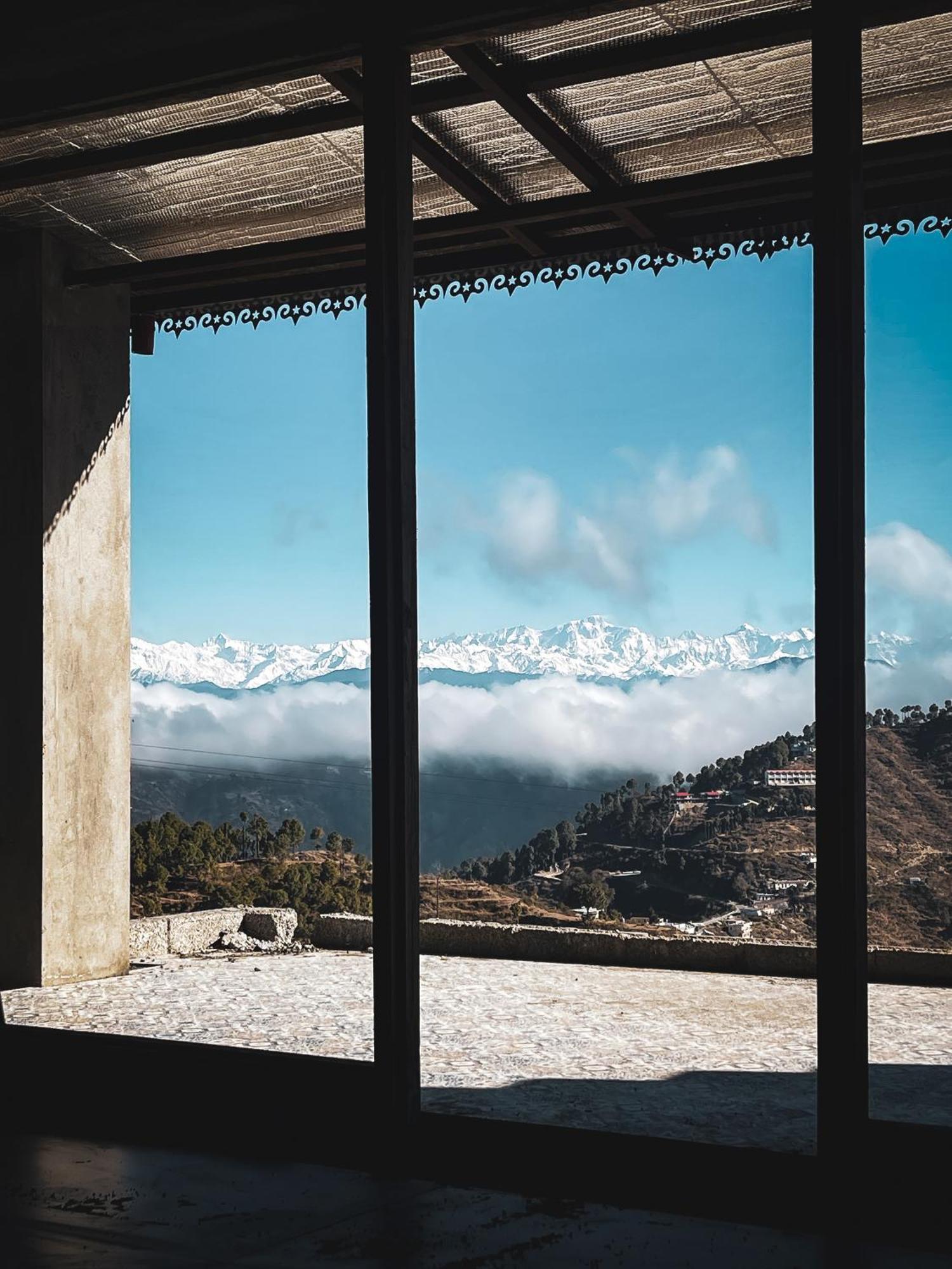 Bsr Farms Resort Pauri ภายนอก รูปภาพ